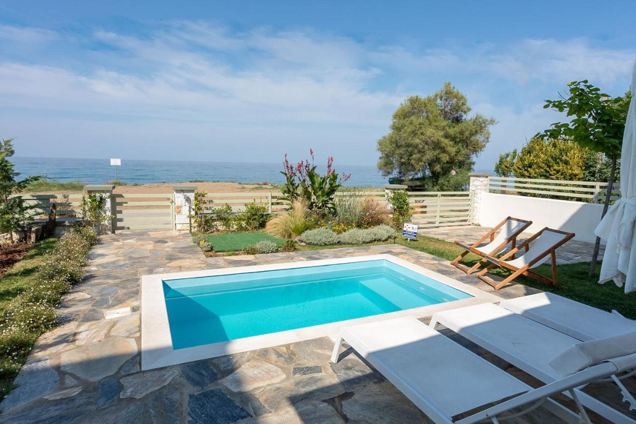 Sea And Sun Luxury Pools' Villa *