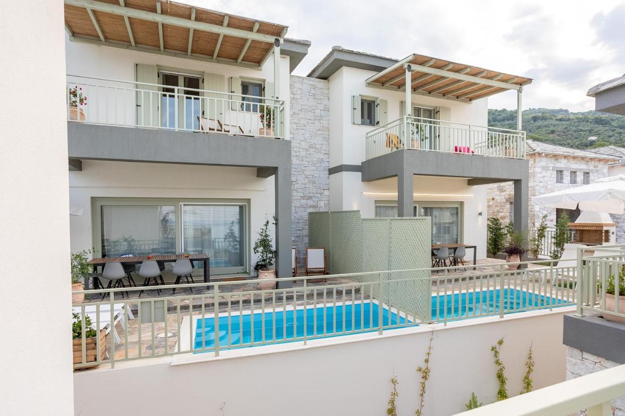 Sea And Sun Luxury Pools'