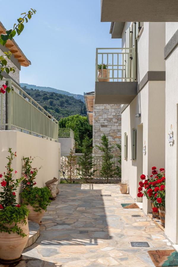 Sea And Sun Luxury Pools' Villa