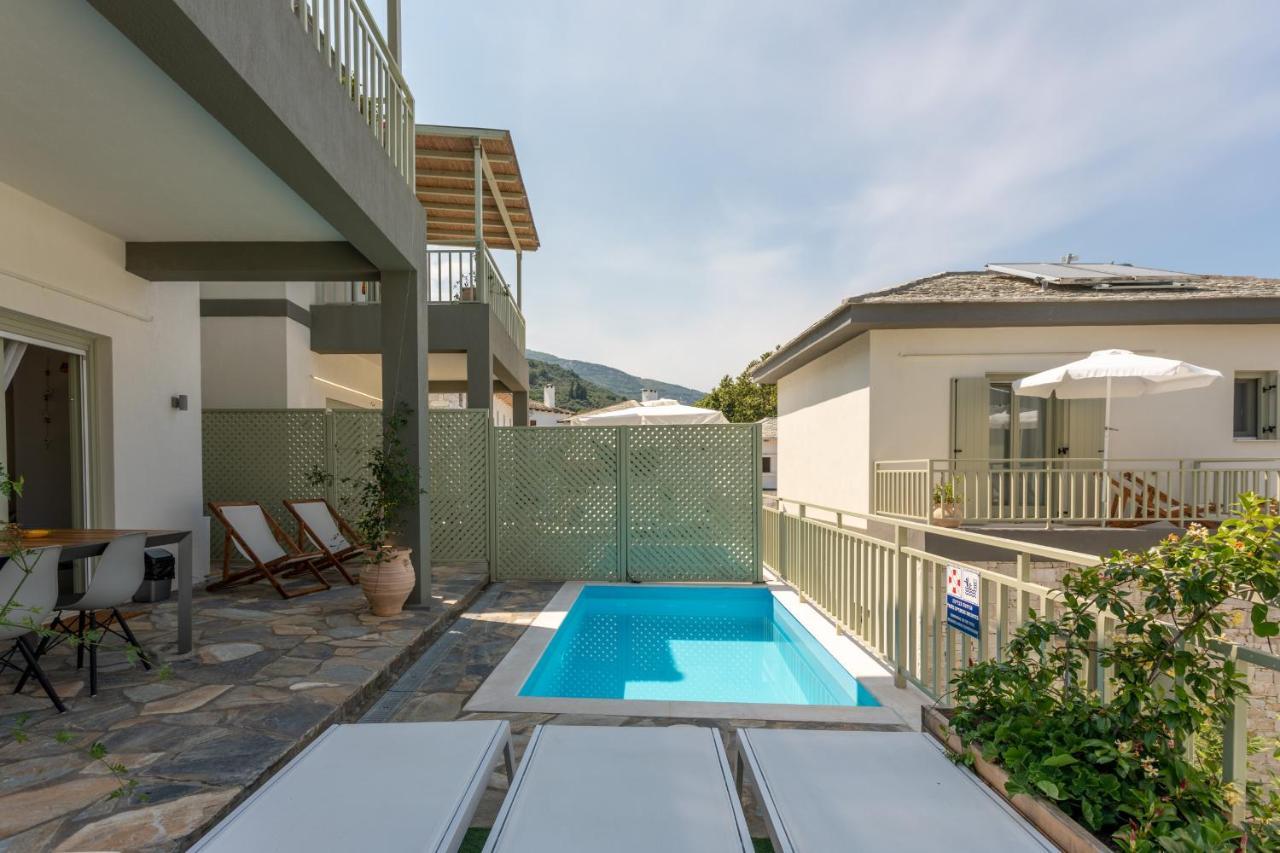Sea And Sun Luxury Pools' Villa Chorefton