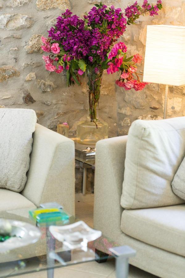 Muazzo Creta Stone House, Nature Escape With Pool, By Thinkvilla Villa