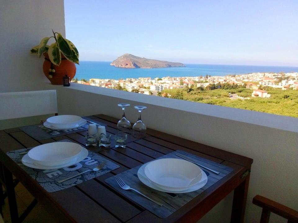 Thea Apartment Agia Marina (Crete)