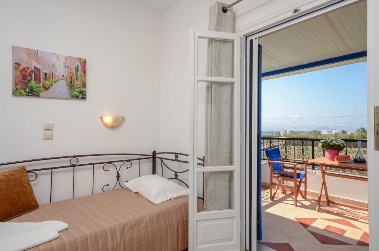 Gaitani Plaka Naxos Aparthotel