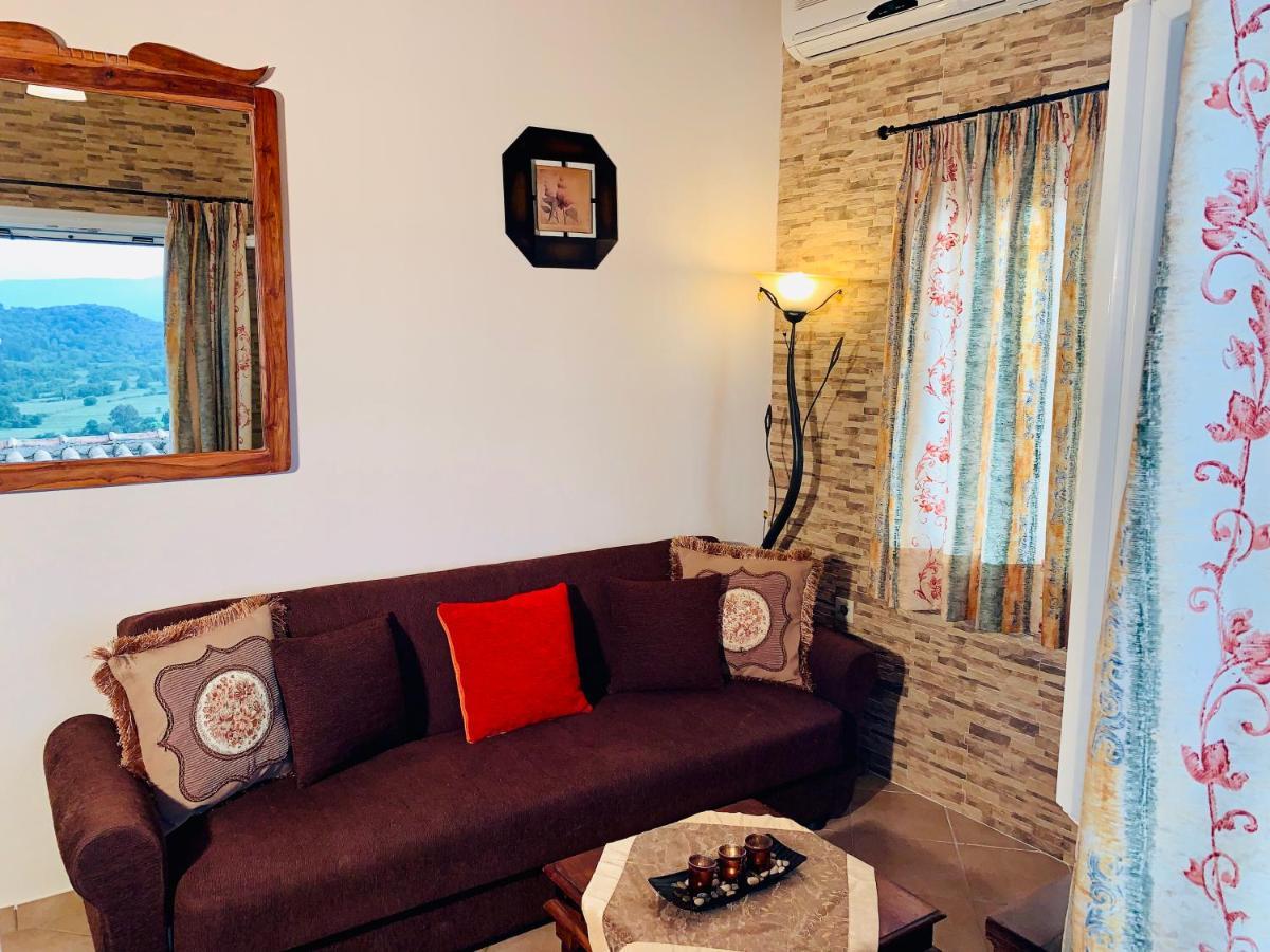Ermones Amber Villa Vatos