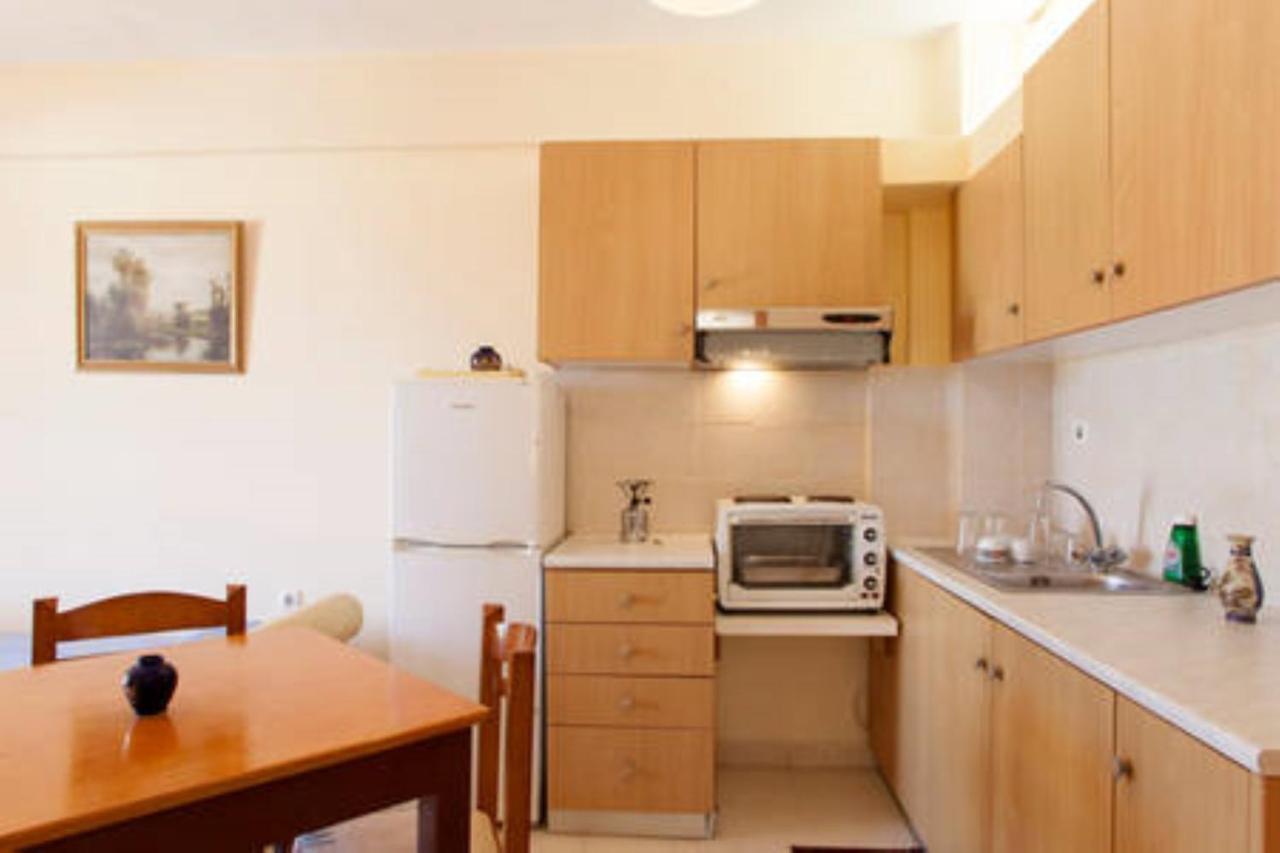 Makis Apartment *