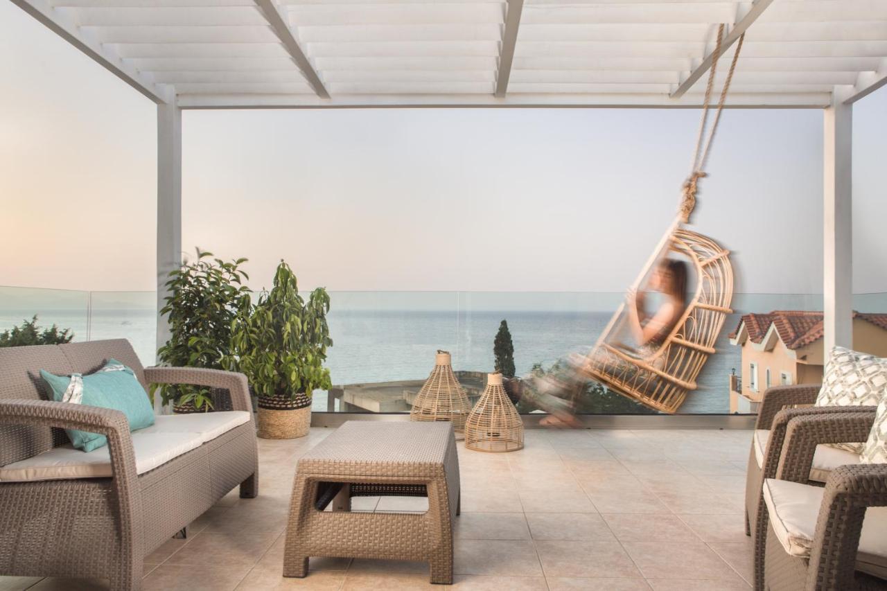 Villa Niki's - Luxury Seaview Villa! *