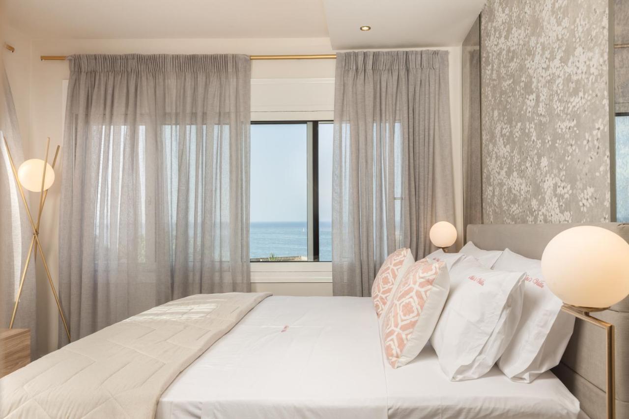 Niki's - Luxury Seaview Villa!