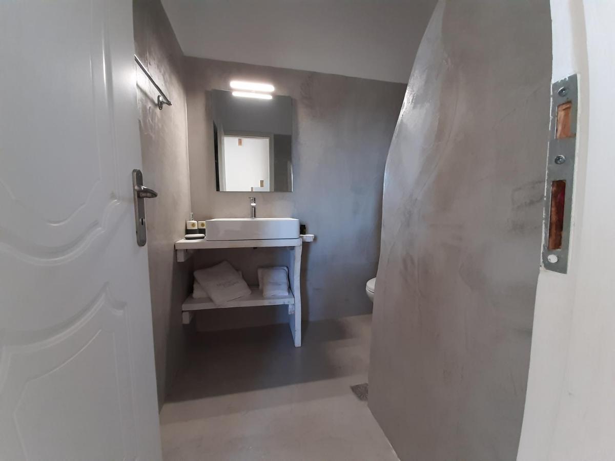 Villa Miramar Complex - *