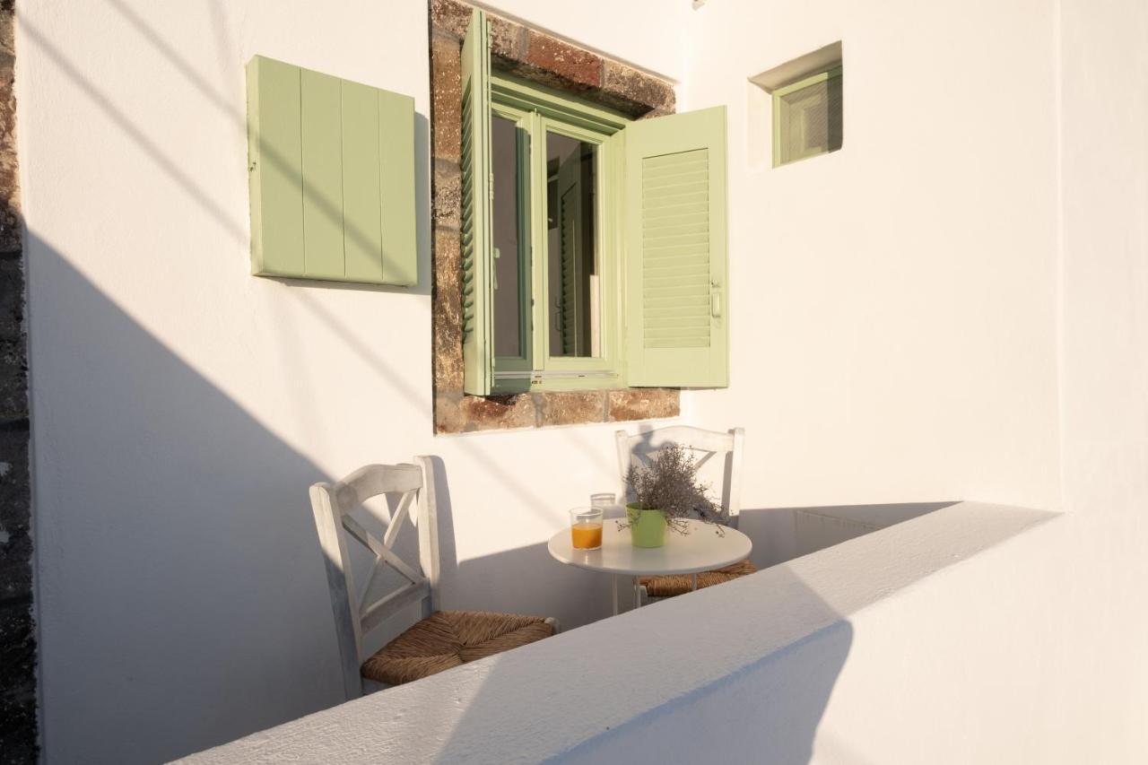 White Orchid Cave House &