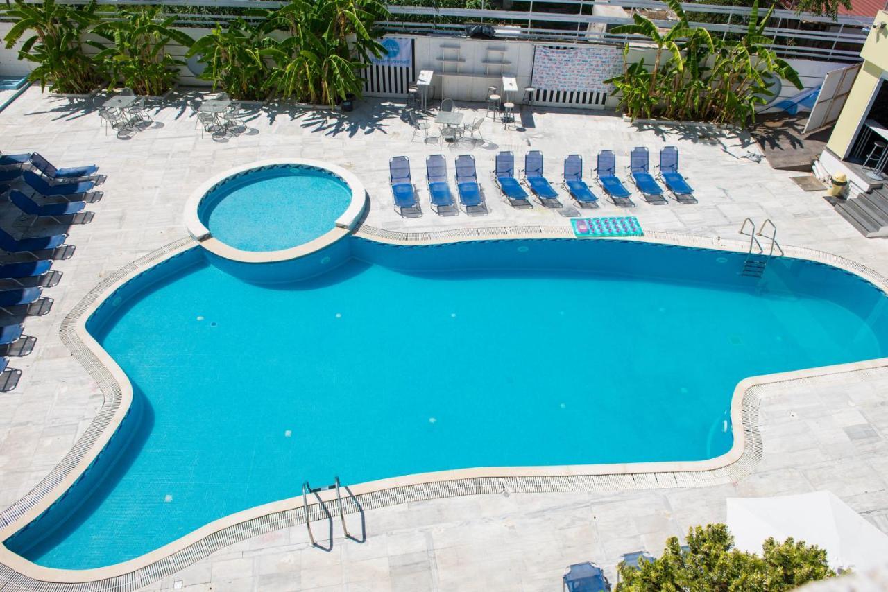 Mojo Hotel 2*