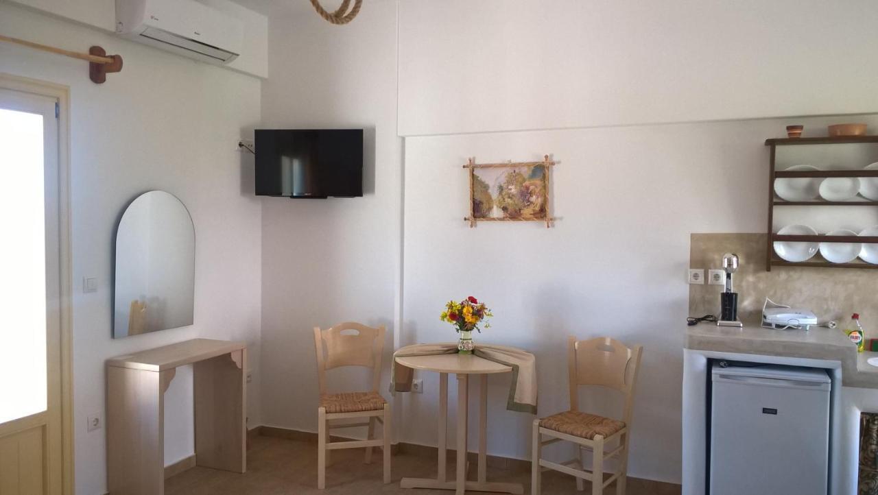 Apartment Gyrouli 1 Pera Gyalos