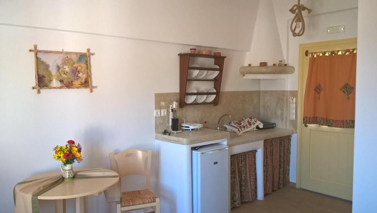 Apartment Gyrouli 1 Pera Gyalos