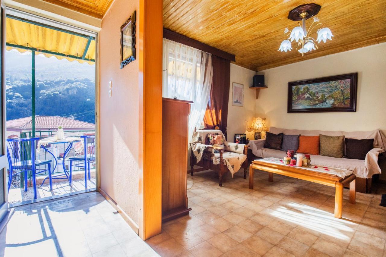 Lazaros Maria Apartment