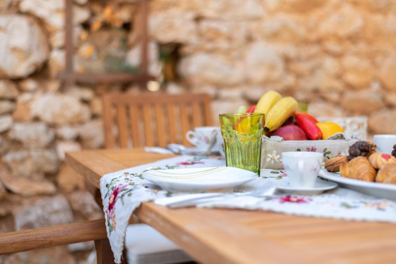 Little Karafillias Chalki House Holiday home