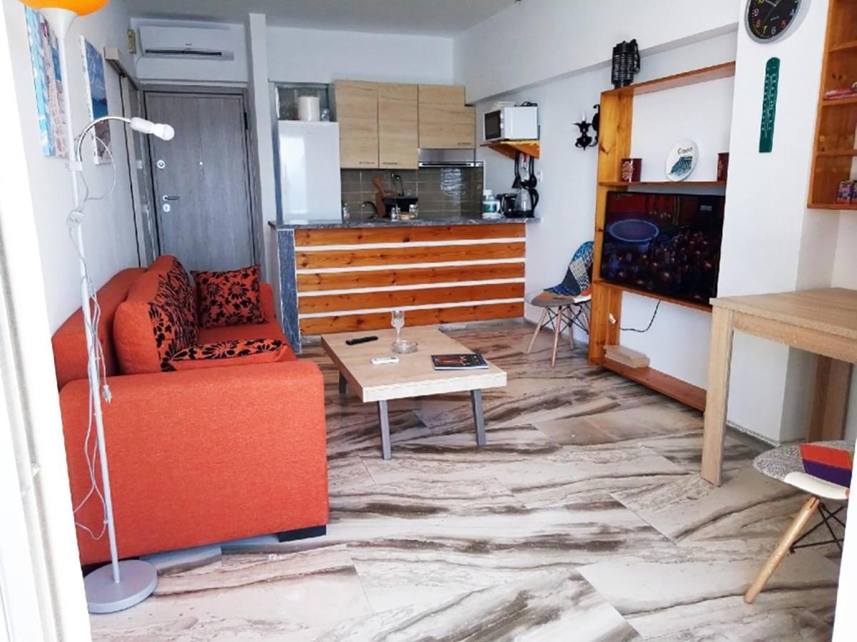 Apartment Atlas With Private And Seaview