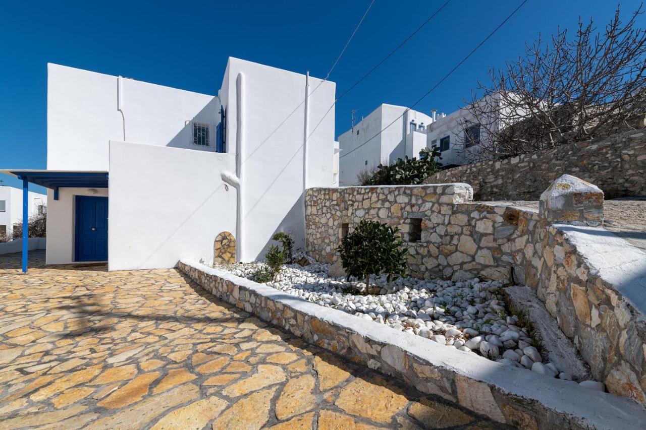 Kosta In Naousa-paros Naousa (Paros)