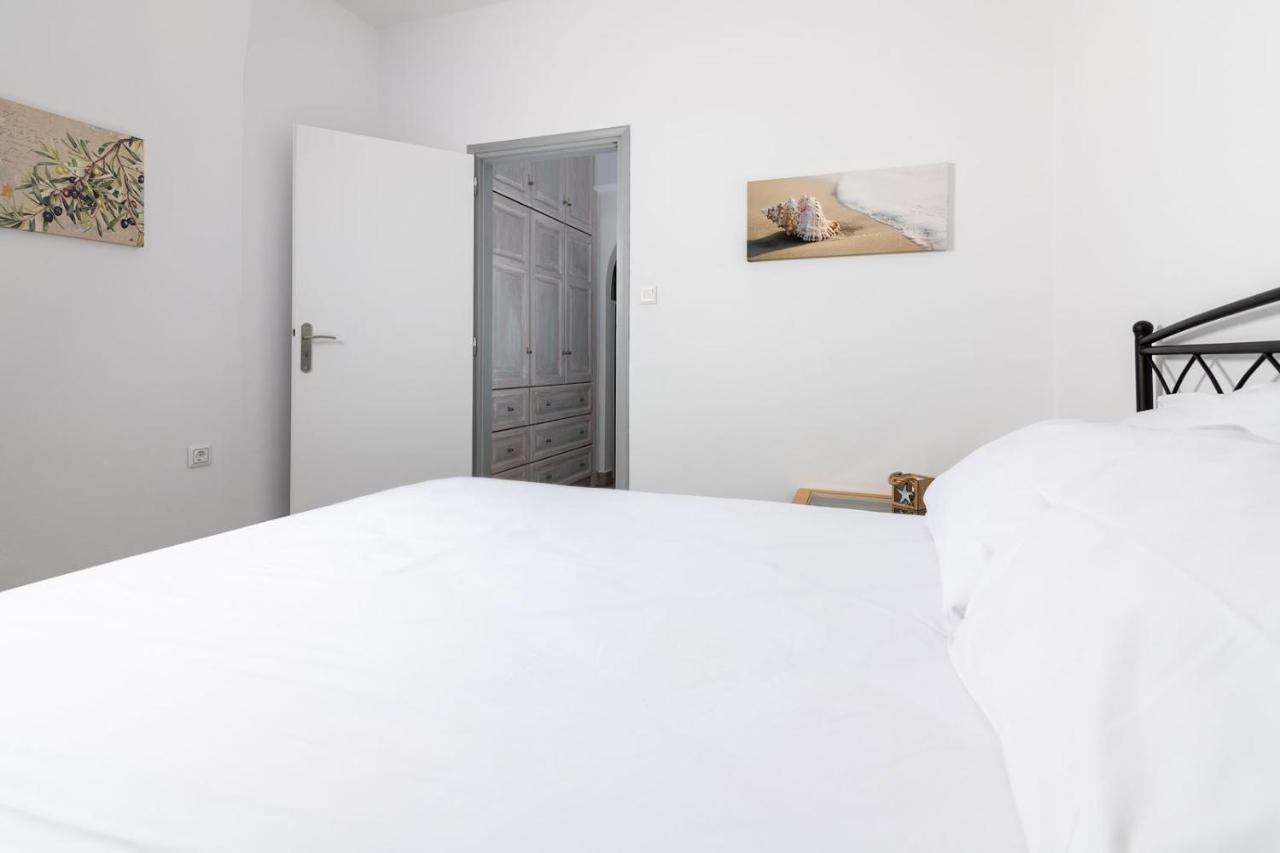 Villa Kosta In Naousa-paros *