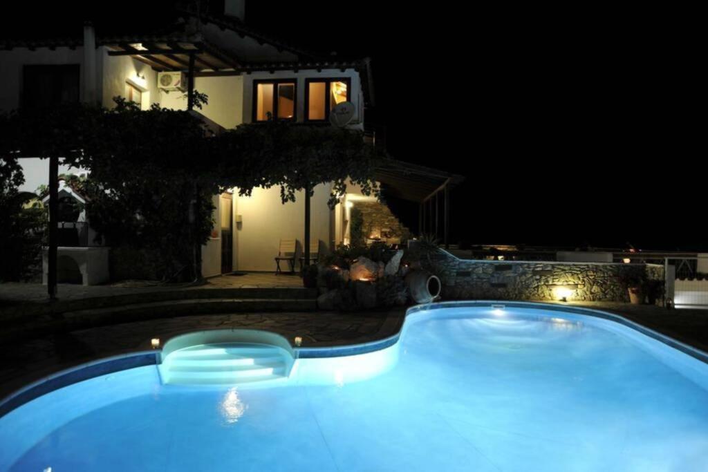 Erifili Villa *