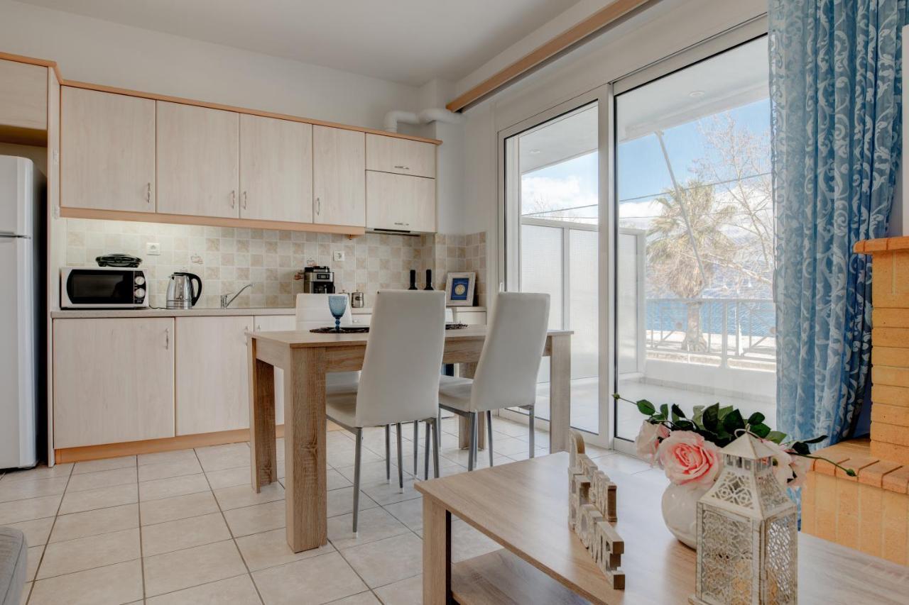 Sugar Blue - On The Beach Apartment *