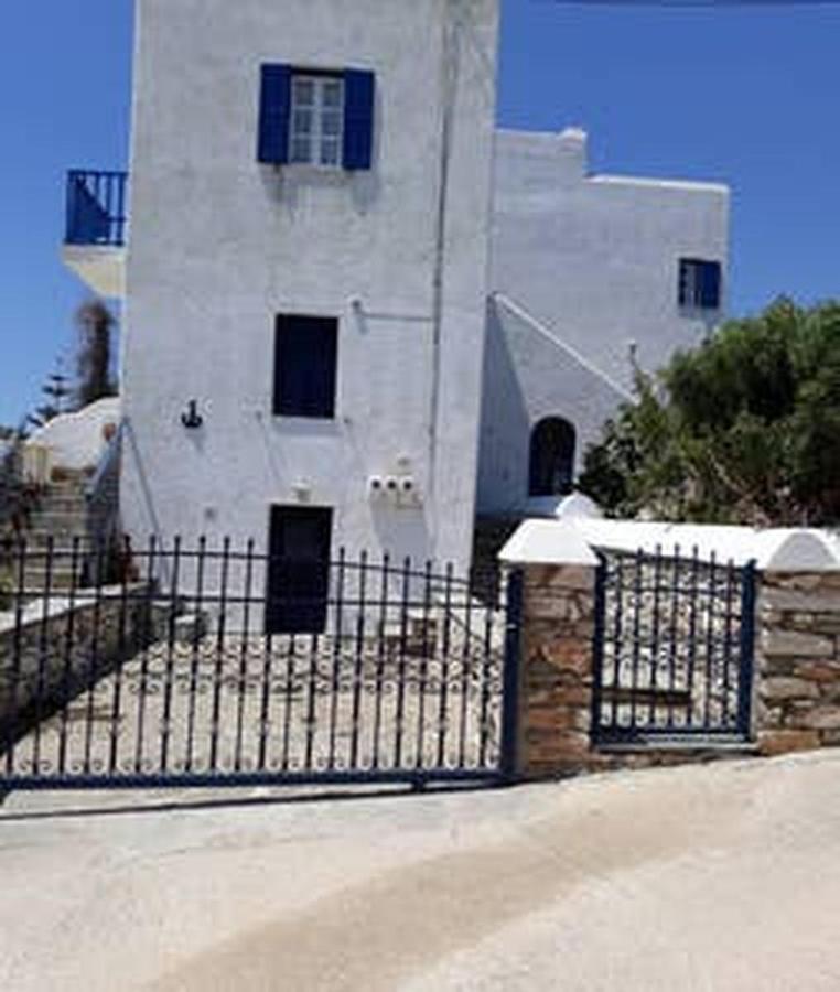 In Paros * Drios