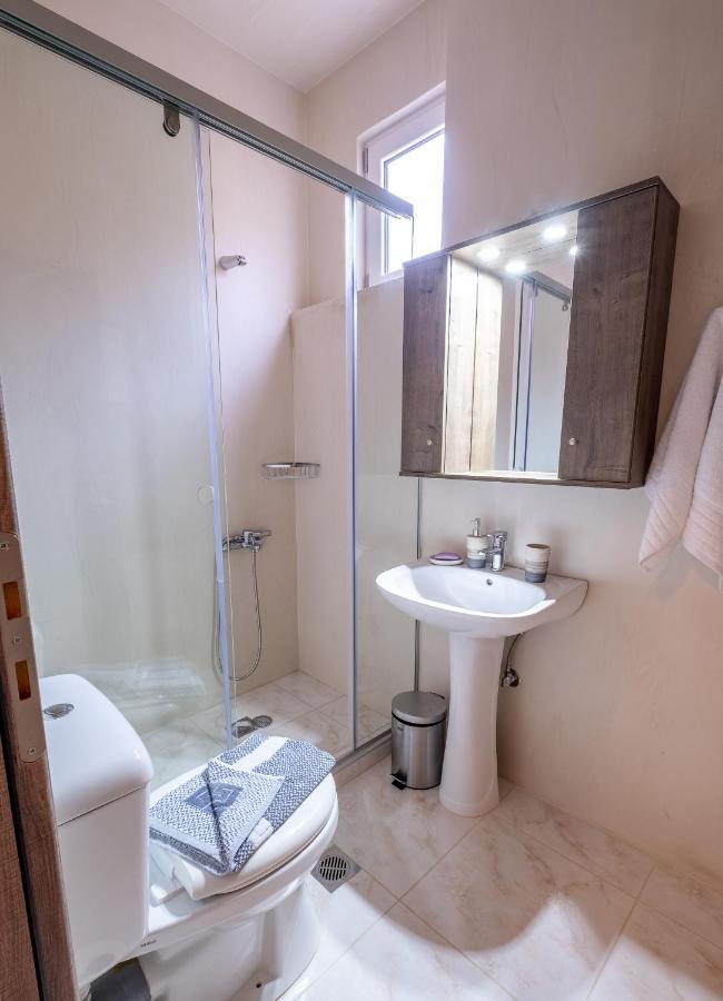 Oasis Twin I Prinos (Crete)