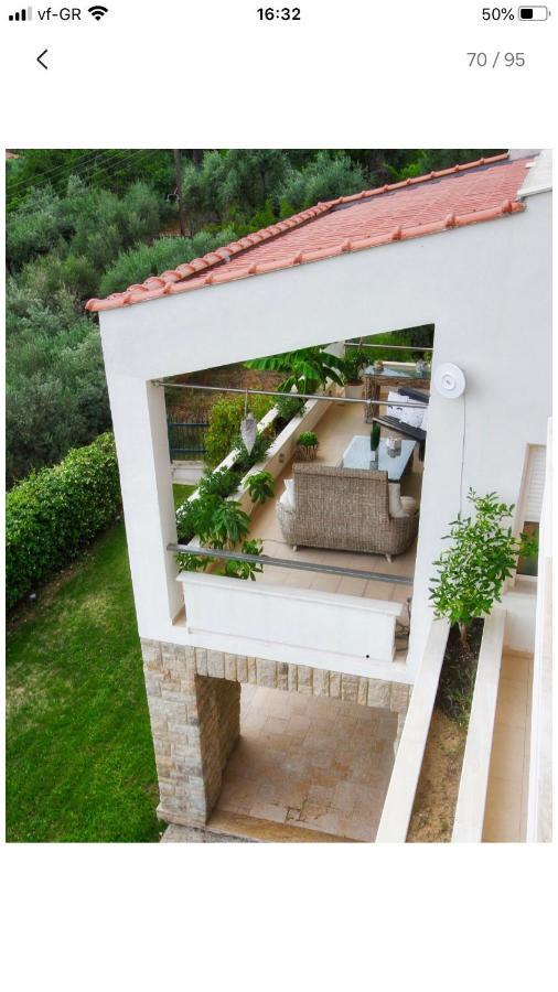 Aerides Luxury * Palaiontsiflikion