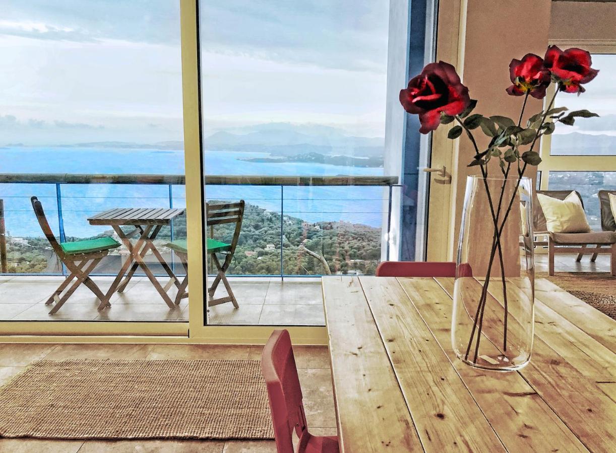 Holiday home Intaba: Sienna House With Riviera Views And Pool