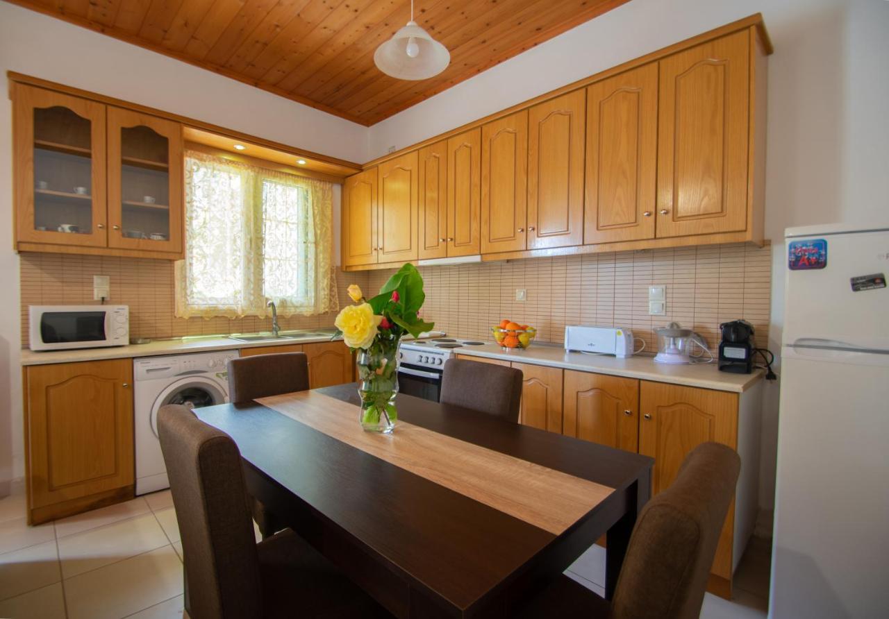 Family Private Homes & Sea View *