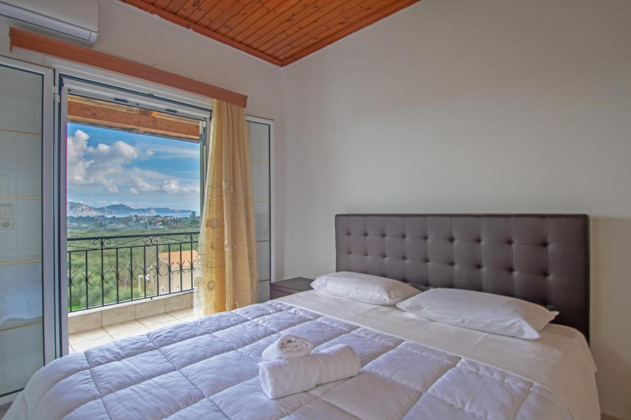 Family Private Homes & Sea View Apartment *