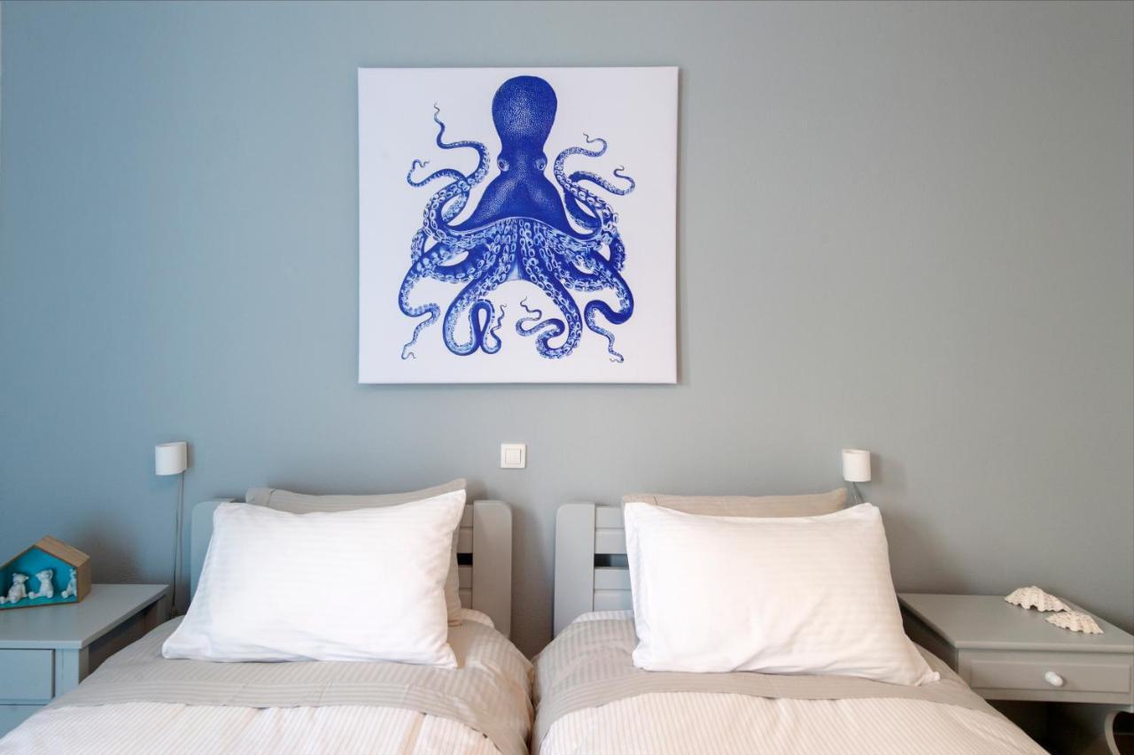 Just Blue With Amazing Sea Views In