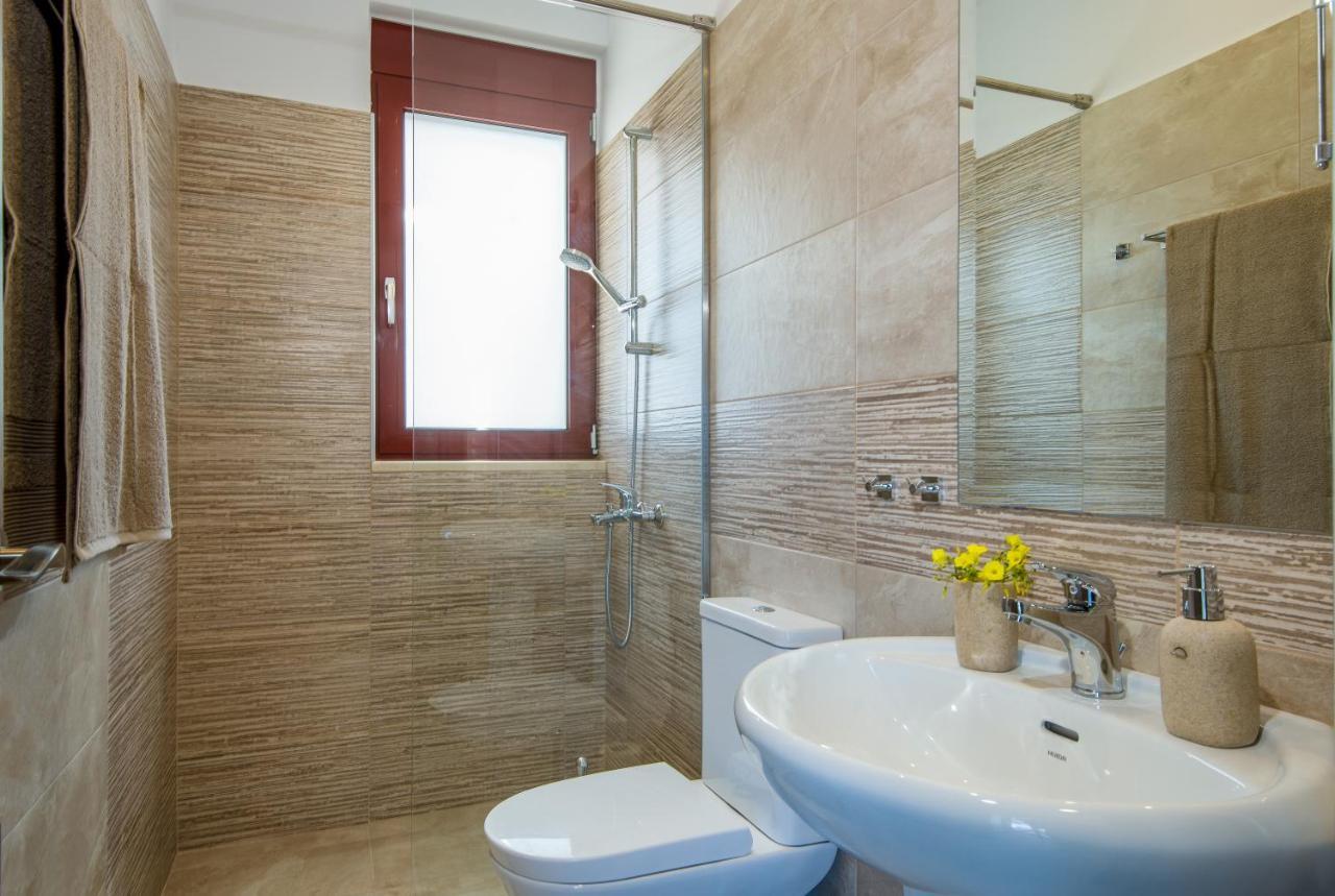 Apartment Phenωmena