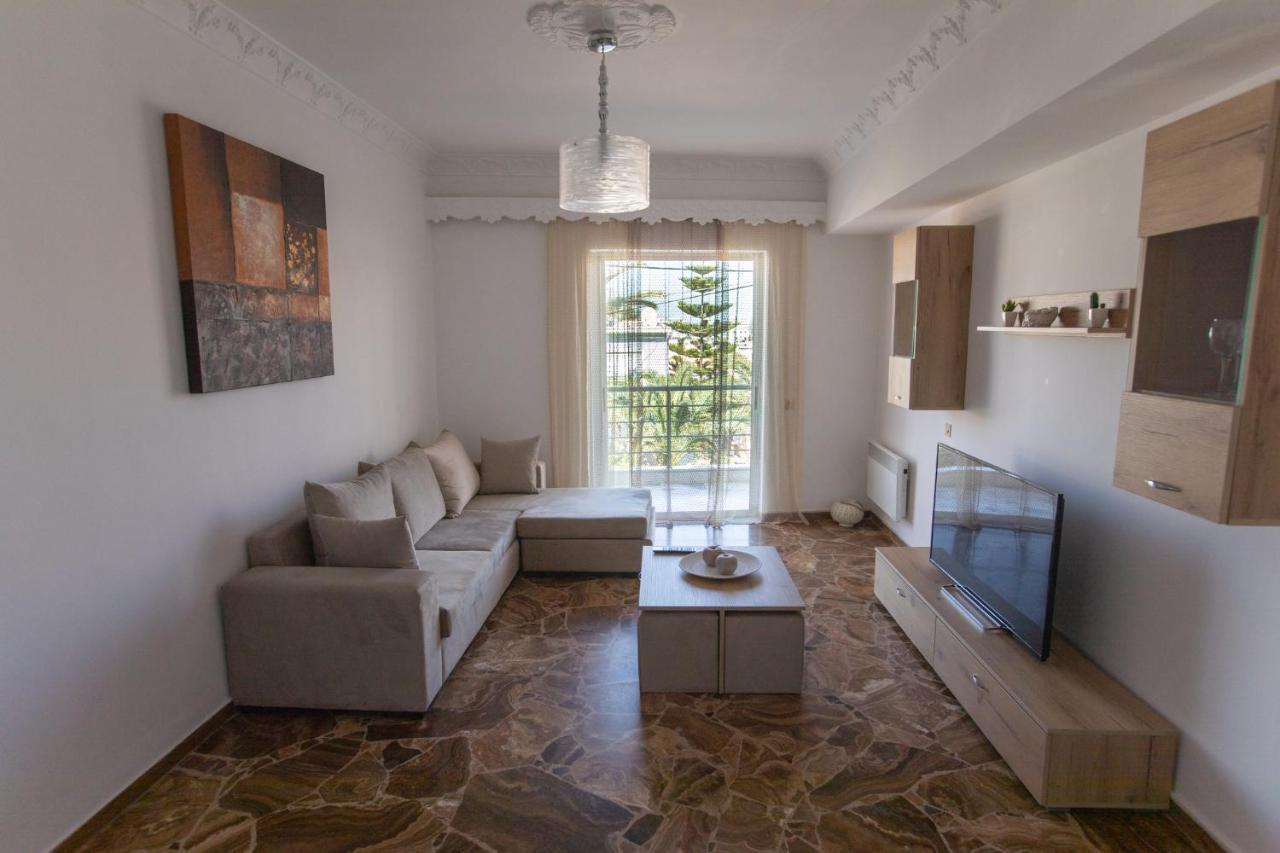 Kallithea Deluxe Apartment *