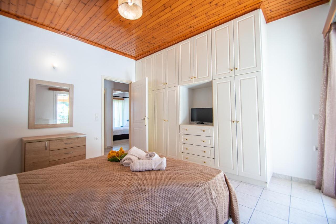Family Private Homes & Sea View Apartment *