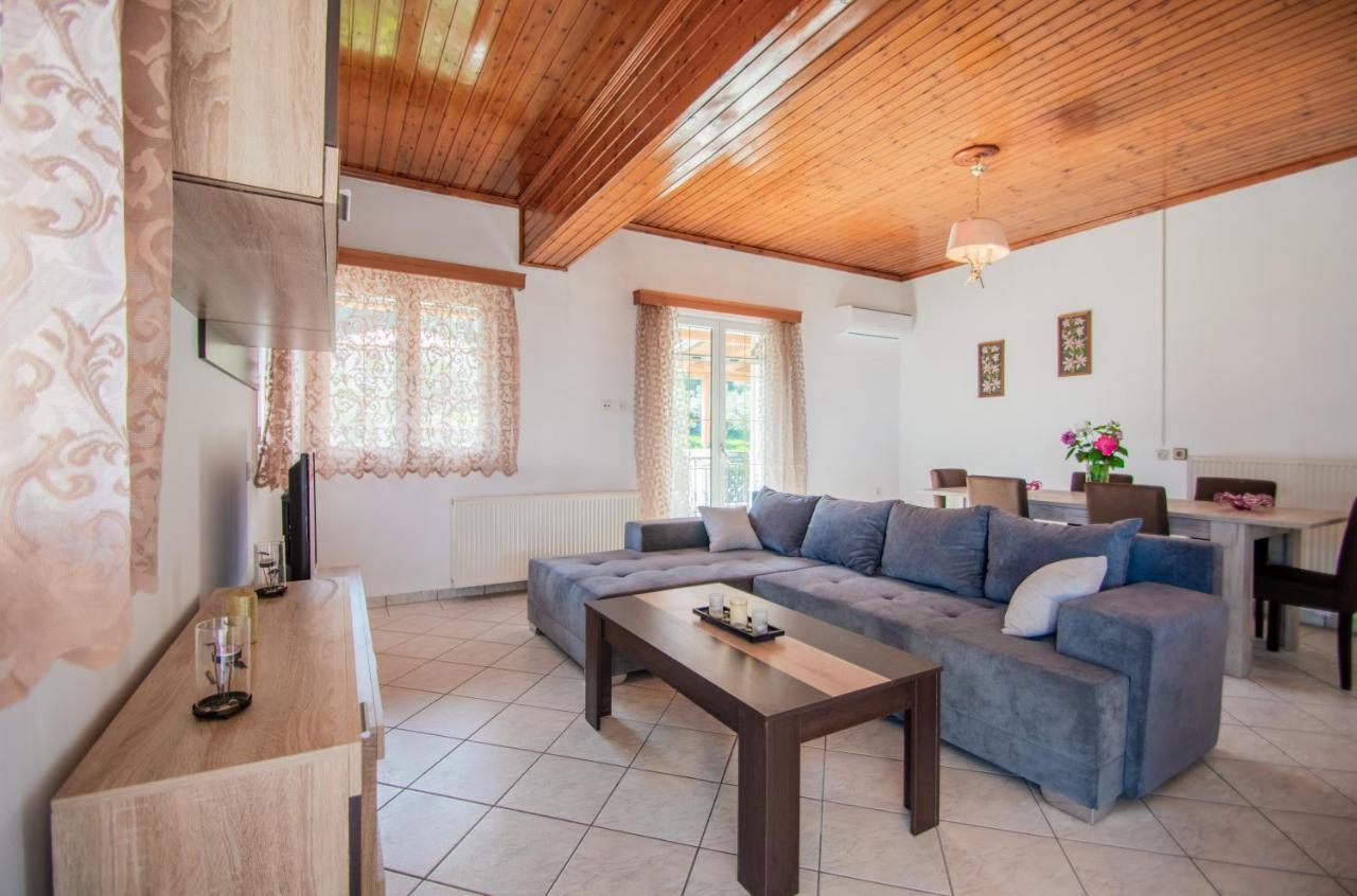 Family Private Homes & Sea View Apartment *