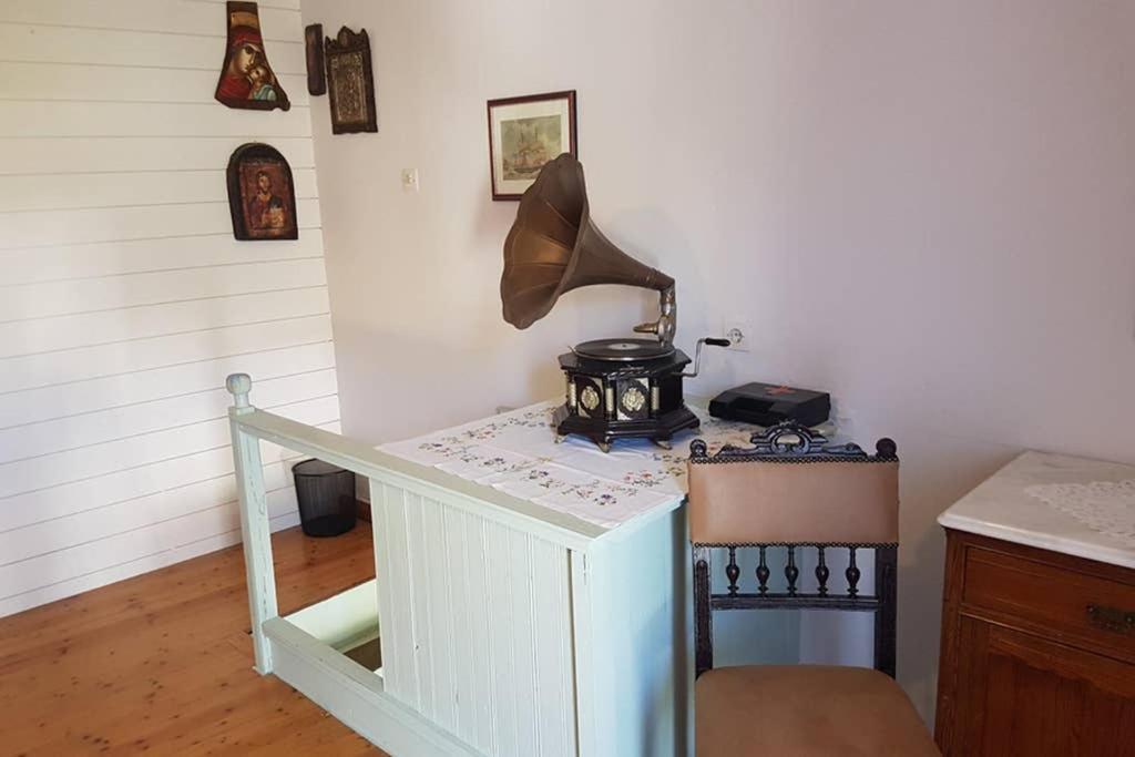 Chariklia Traditional House Alonnisos Town