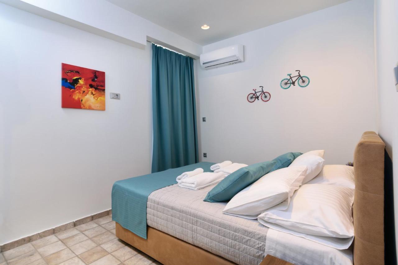 Xenios Dias Luxury With Sea View Apartment