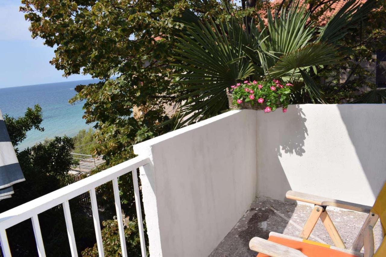 Marija With A Sea View Terrace! * Nea Moudania