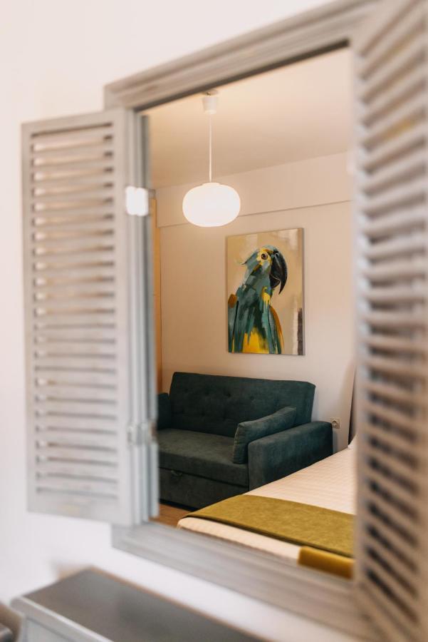 House, Nirvana Ii,
