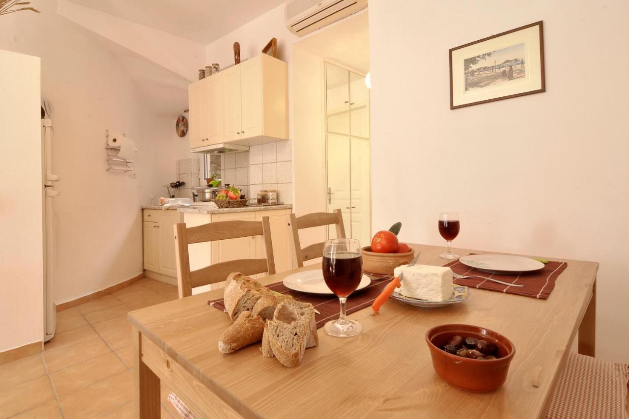 Apartment Anemomilos *