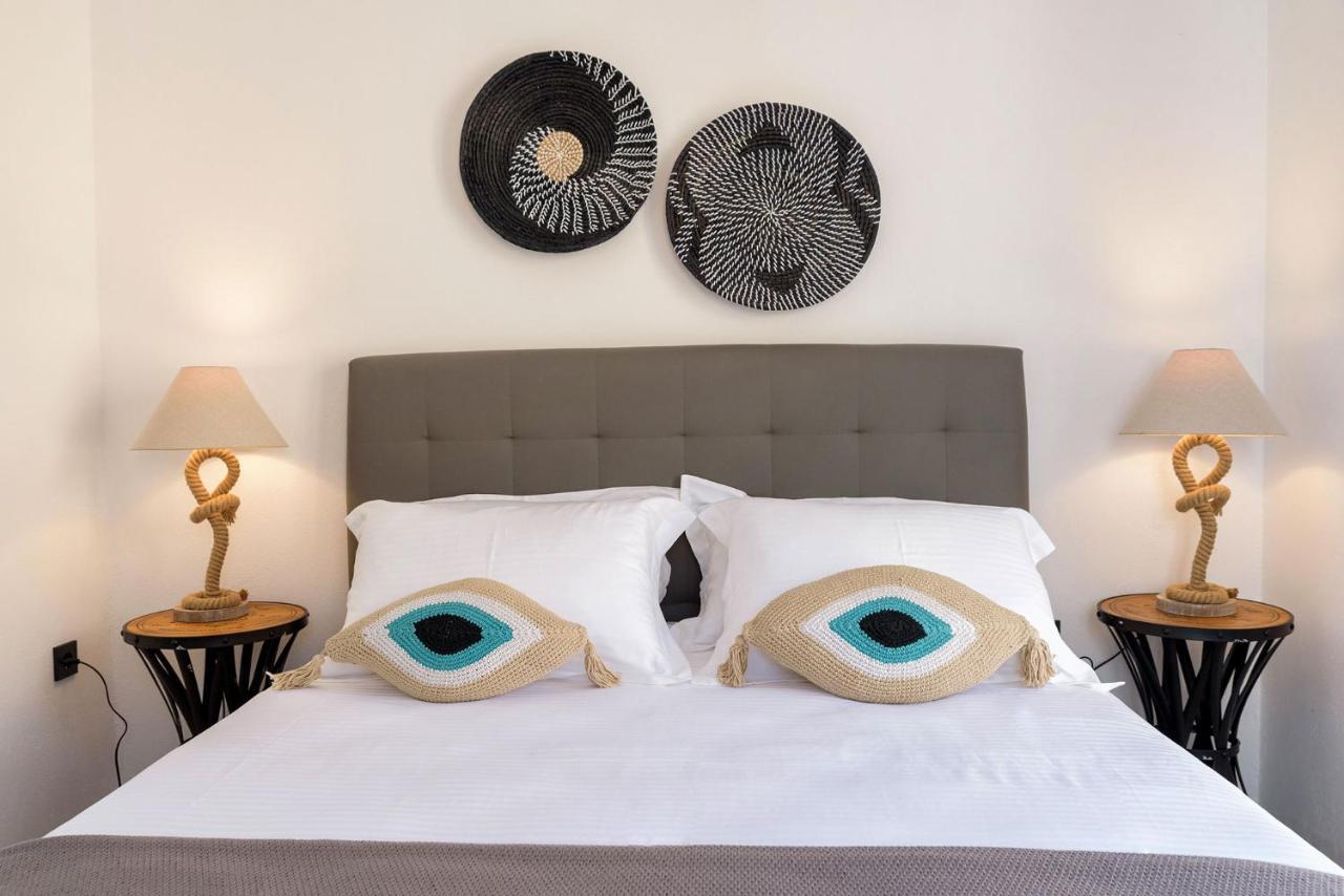 Paros Blue Senses