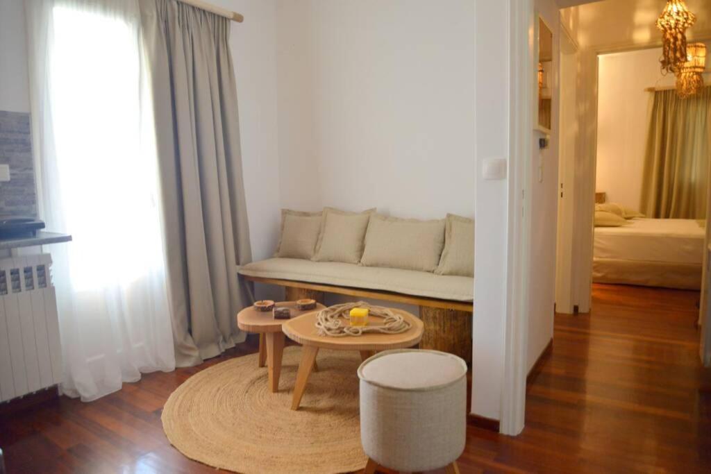 Apartment Esperos Seaside In Adamas, Milos