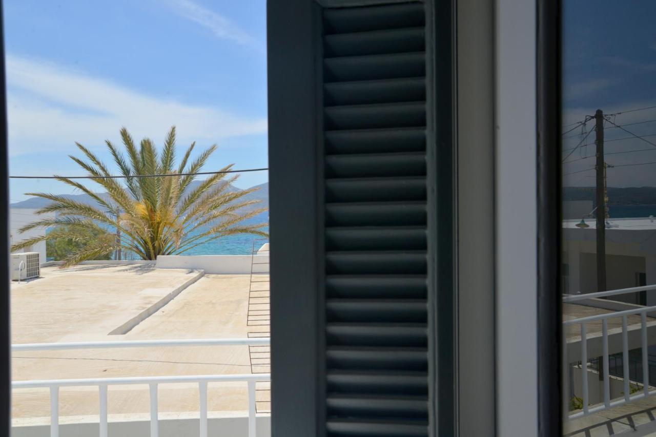 Esperos Seaside In Adamas, Milos