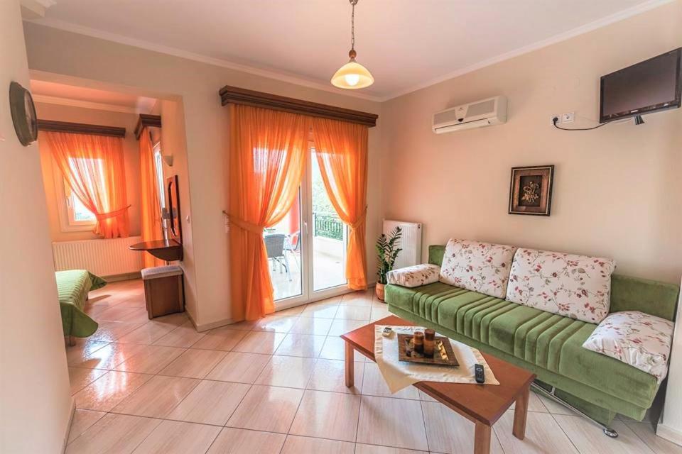 Anna Apartment *