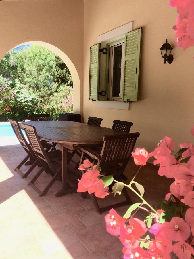 Gastouri Pascalia With Heated Pool In October And Views *