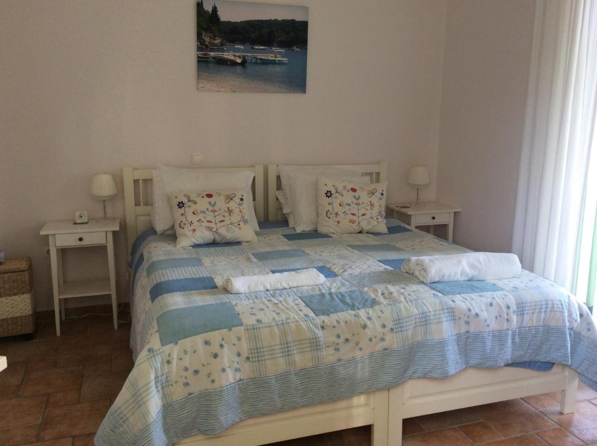 Gastouri Pascalia With Heated Pool In October And Views