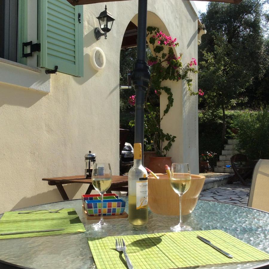 Gastouri Pascalia With Heated Pool In October And Views Achilleion