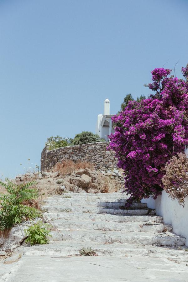 Central Local Living In Mykonos, Main Town Apartment