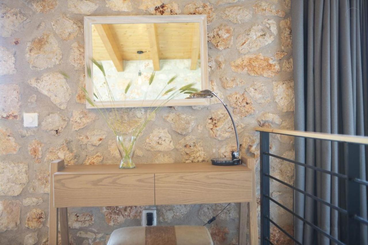 Villa Dell Mar Stone House