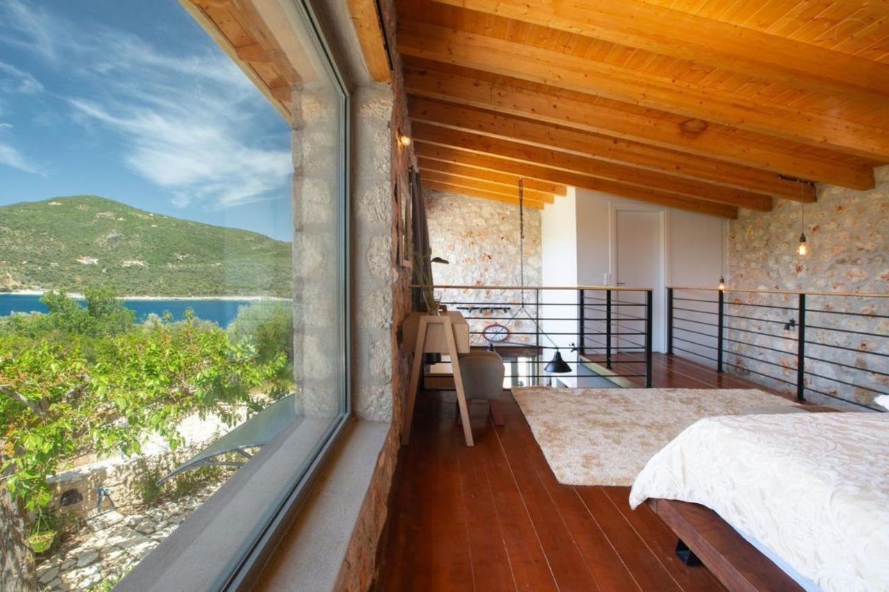 Dell Mar Stone House * Evgiros
