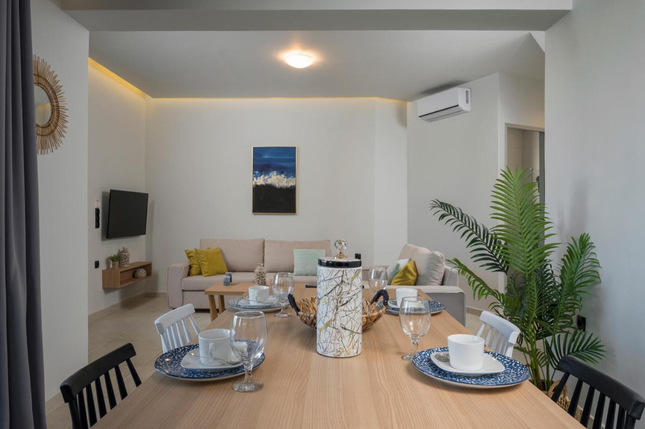 Aegean Breeze Luxury Next To The Sea Aparthotel